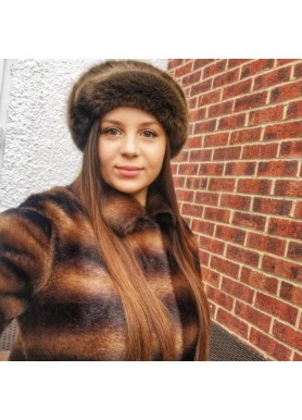 Luxury Women’s Winter Hat – Faux Fur with Bouclé Detail